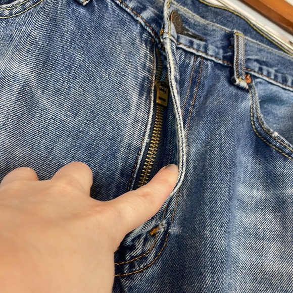 Vintage Levi’s 505 Dark Wash Straight Leg Jeans 31 - Picture 4 of 11